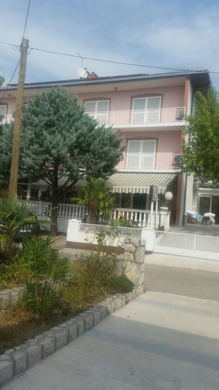 Apartmani Royal Zganec Цриквениця Екстер'єр фото