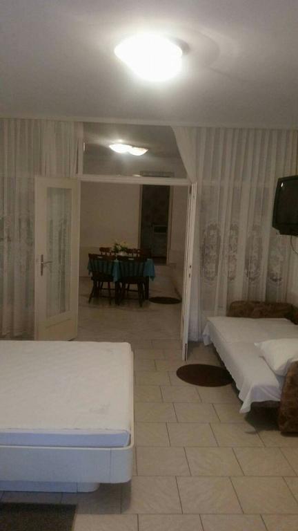 Apartmani Royal Zganec Цриквениця Екстер'єр фото